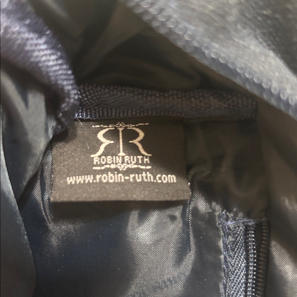 Robin Ruth Cotton Messenger Bag w/ organizational compartments - Picture 6 of 9